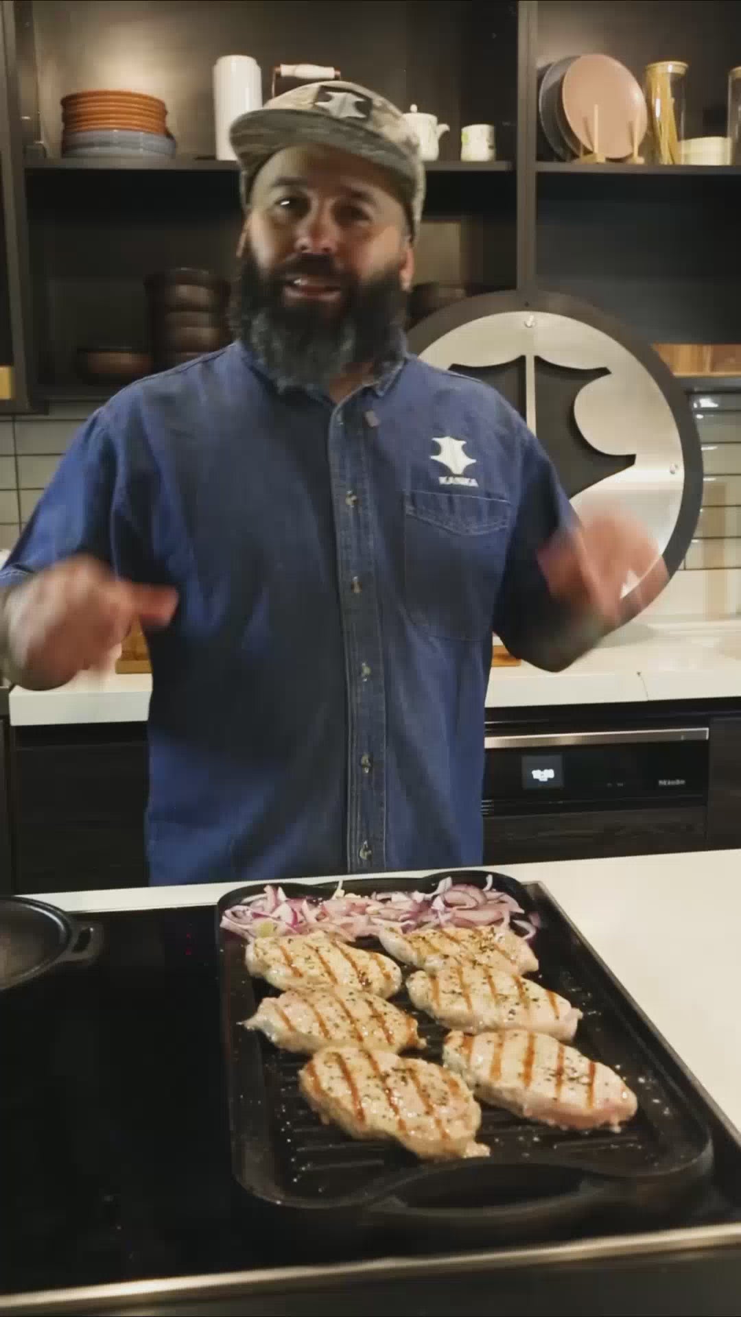 Producto en acción: Plancha Reversible - Pelao Molina